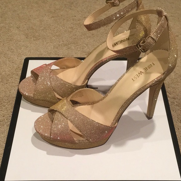 Shimmer platform heels - Picture 2 of 3